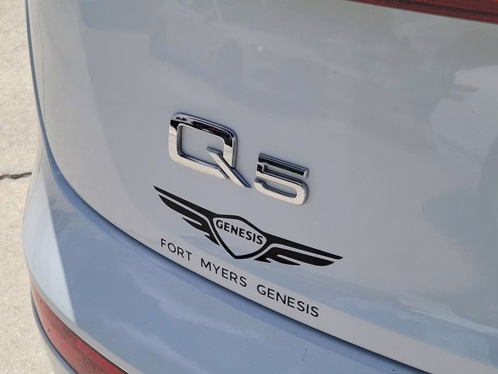 2019 Glacier White Metallic Audi Q5 Premium AWD SUV