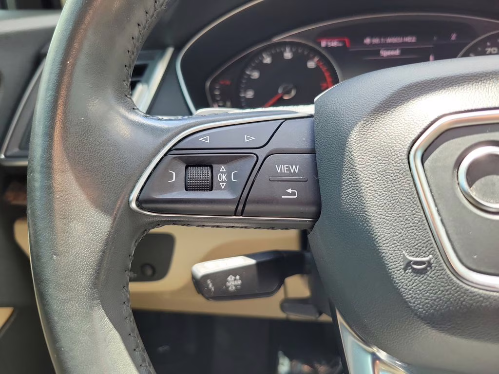 2019 Glacier White Metallic Audi Q5 Premium AWD SUV