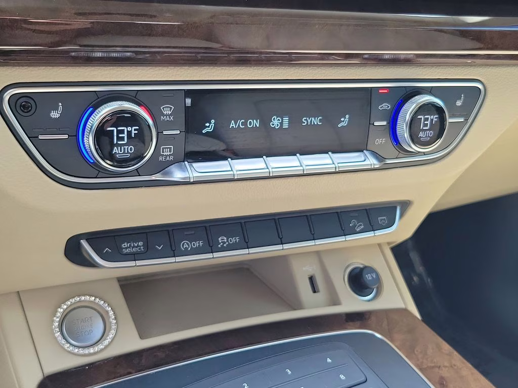 2019 Glacier White Metallic Audi Q5 Premium AWD SUV