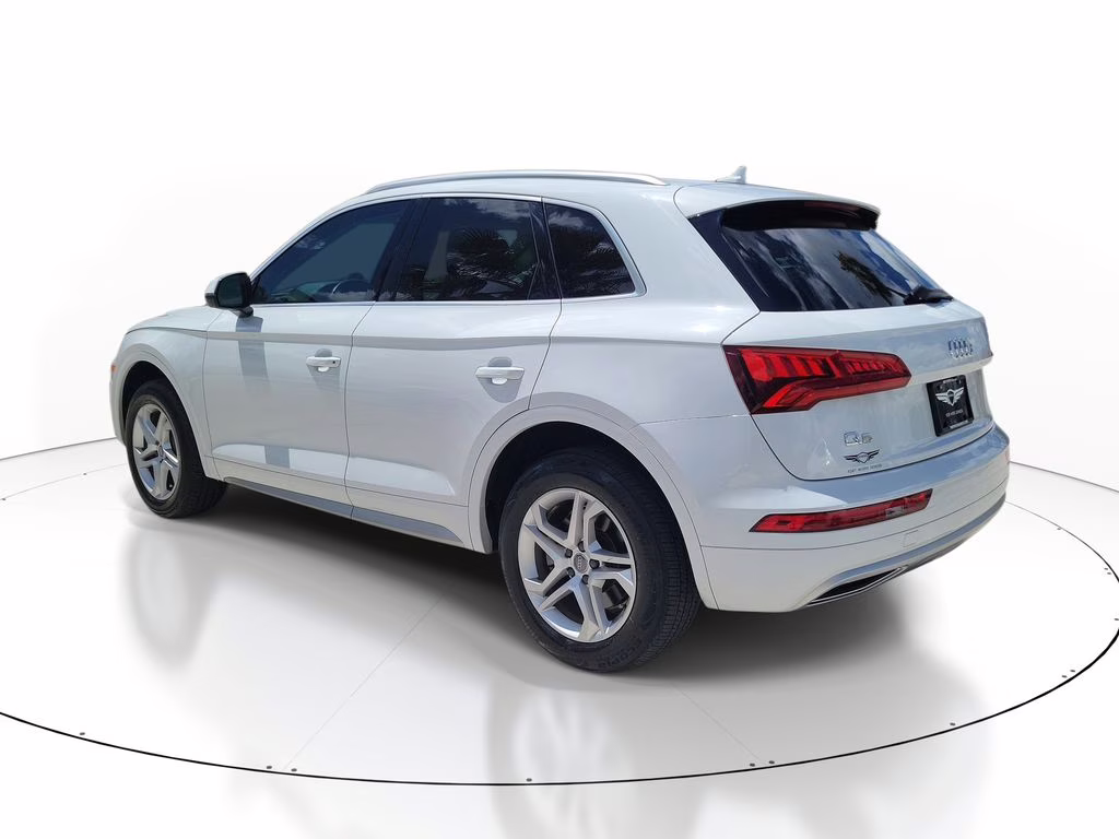 2019 Glacier White Metallic Audi Q5 Premium AWD SUV