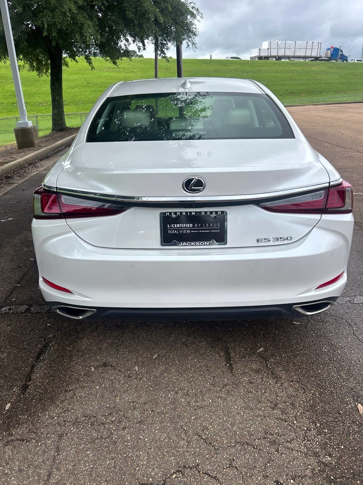 2025 White Pearl Lexus ES 350 FWD Sedan