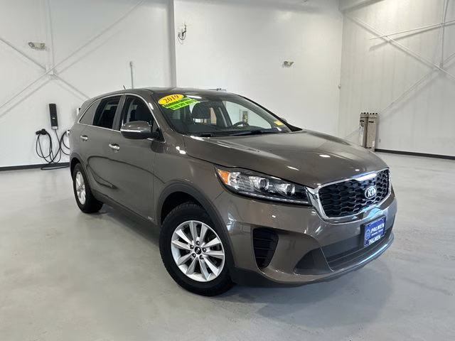 2019 Dragon Brown Kia Sorento LX AWD SUV