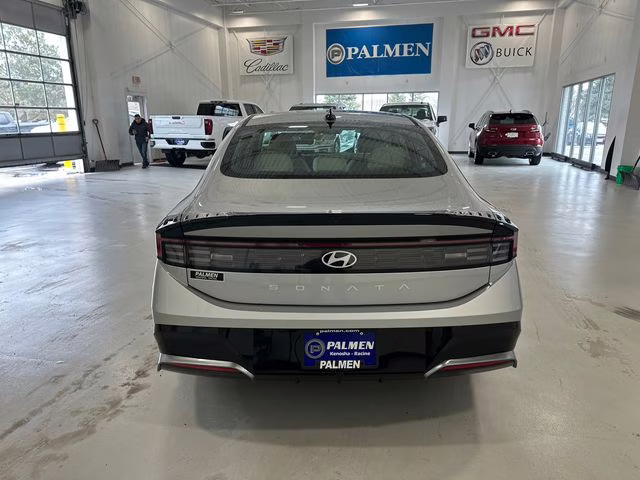 2024 Aero Silver Hyundai Sonata SEL FWD Sedan