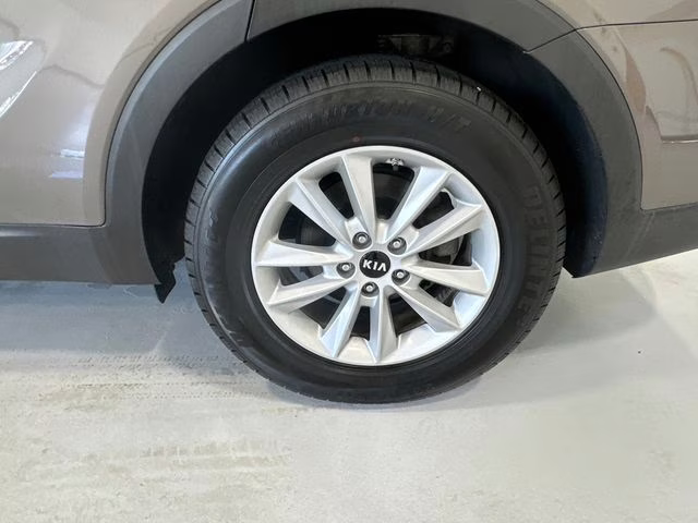 2019 Dragon Brown Kia Sorento LX AWD SUV