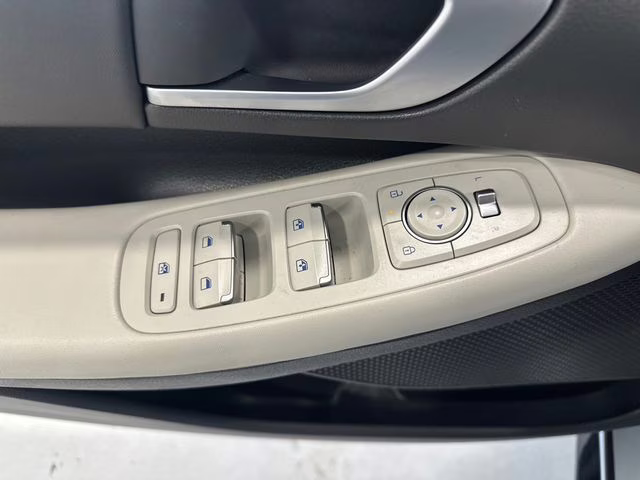 2024 Aero Silver Hyundai Sonata SEL FWD Sedan