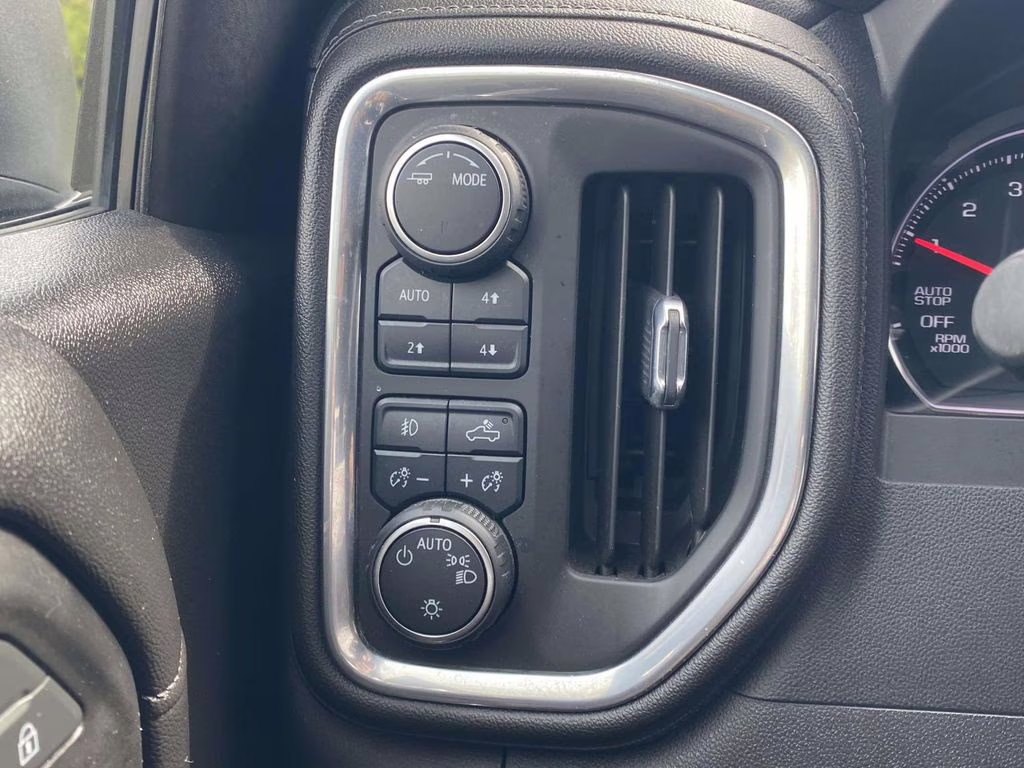 2021 Summit White Chevrolet Silverado 1500 RST 4X4 Truck