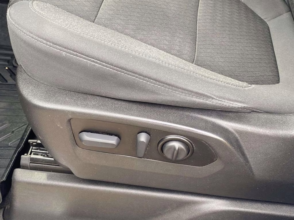 2021 Summit White Chevrolet Silverado 1500 RST 4X4 Truck