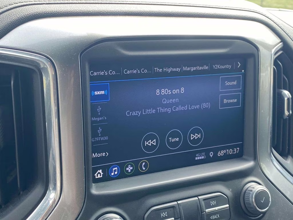 2021 Summit White Chevrolet Silverado 1500 RST 4X4 Truck