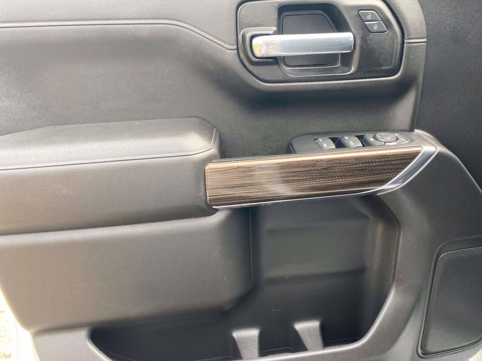 2021 Summit White Chevrolet Silverado 1500 RST 4X4 Truck