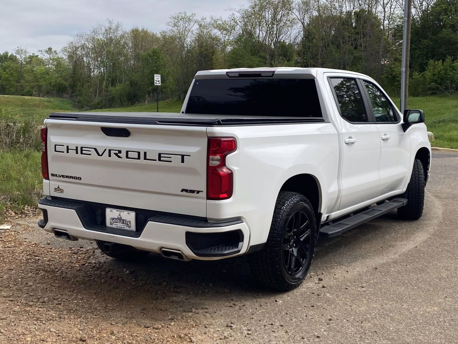 2021 Summit White Chevrolet Silverado 1500 RST 4X4 Truck