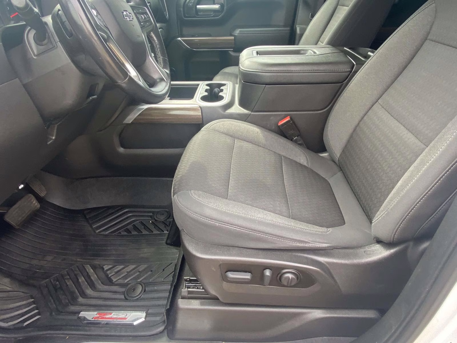 2021 Summit White Chevrolet Silverado 1500 RST 4X4 Truck