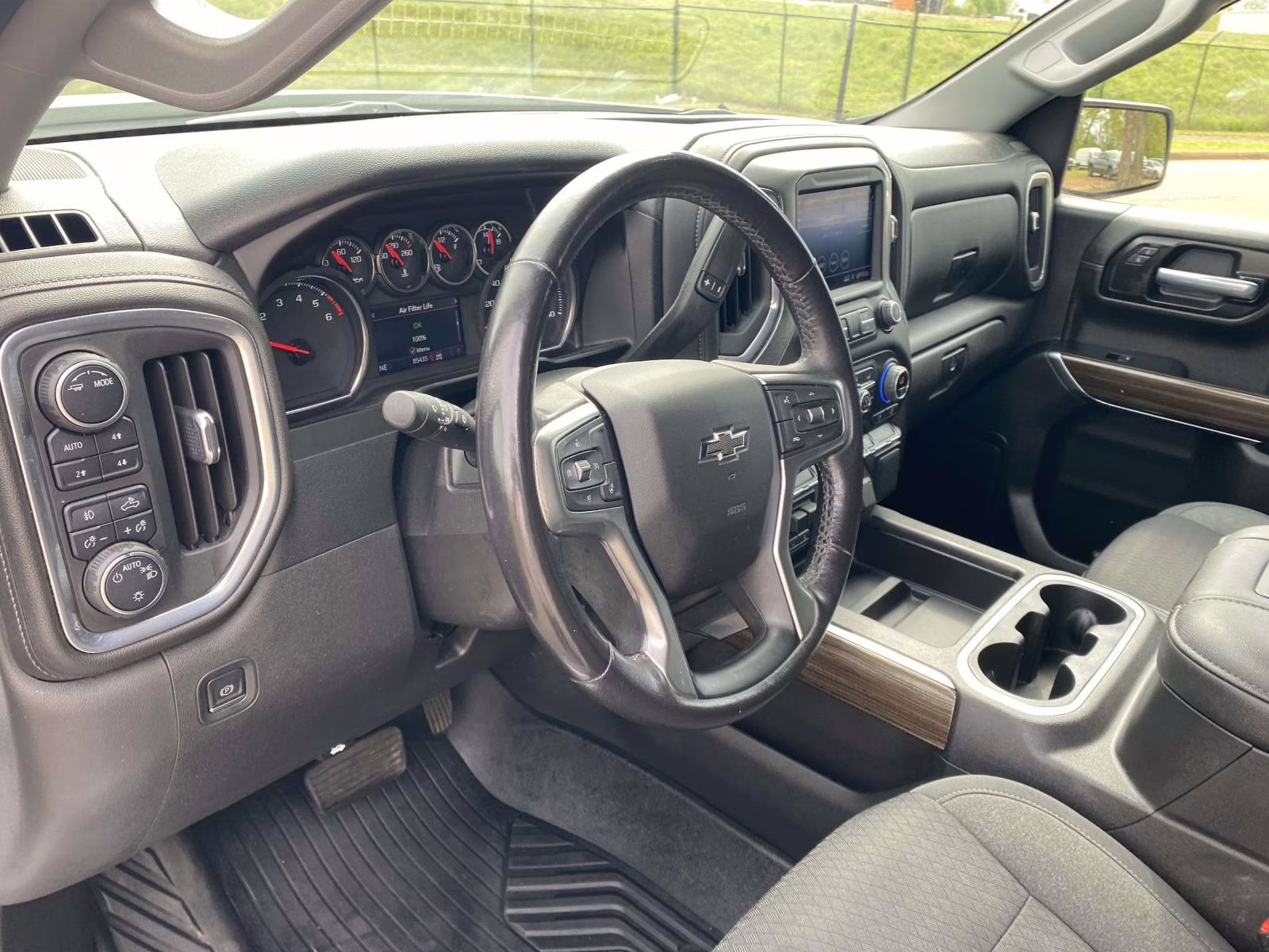 2021 Summit White Chevrolet Silverado 1500 RST 4X4 Truck