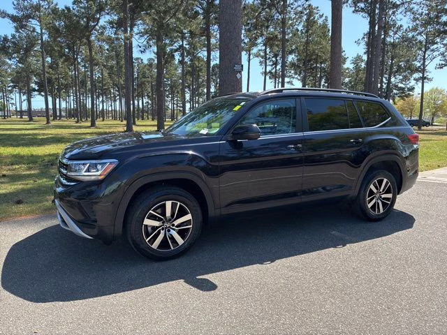 2023 Deep Black Volkswagen Atlas 2.0T SE FWD SUV