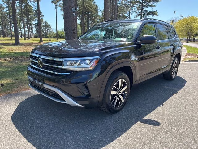 2023 Deep Black Volkswagen Atlas 2.0T SE FWD SUV
