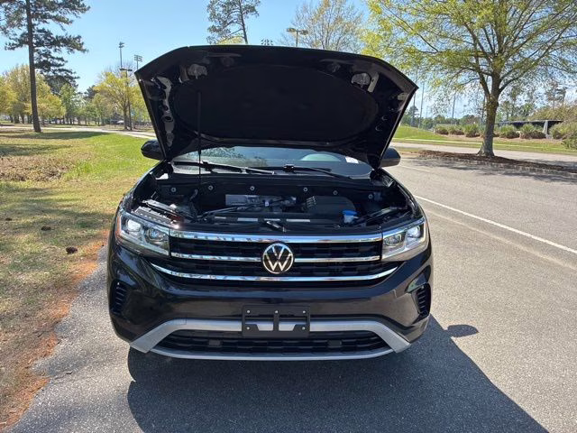2023 Deep Black Volkswagen Atlas 2.0T SE FWD SUV