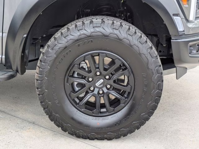 2024 Gray Metallic Ford F-150 Raptor 4X4 Truck