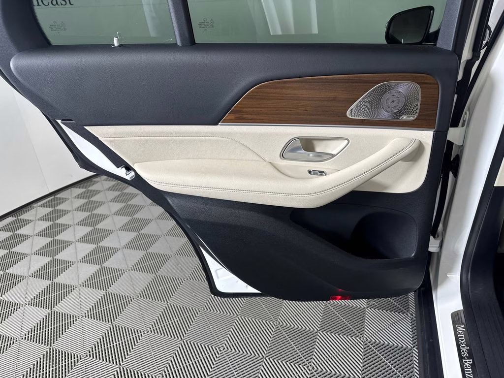 2024 Polar White Mercedes-Benz GLE GLE 450 AWD SUV