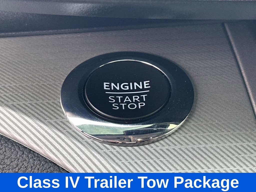 2022 Black Metallic Ford Explorer XLT 4X4 SUV