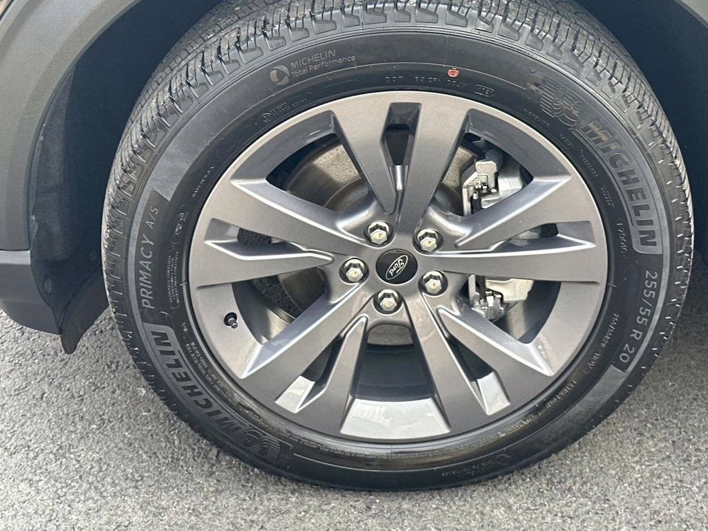 2022 Black Metallic Ford Explorer XLT 4X4 SUV