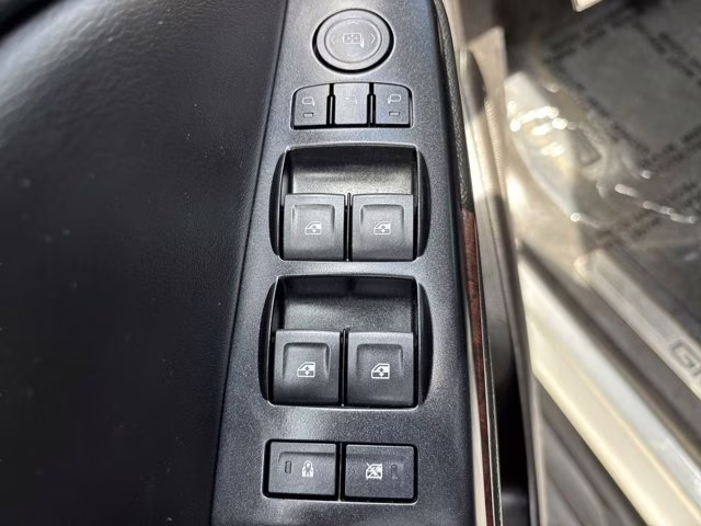 2018 Summit White GMC Yukon SLT 4X4 SUV