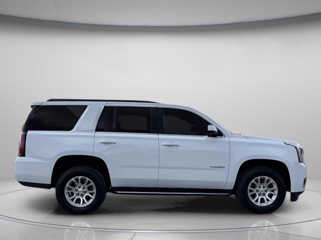 2018 Summit White GMC Yukon SLT 4X4 SUV