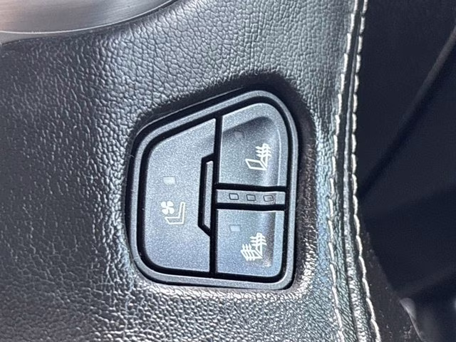 2018 Summit White GMC Yukon SLT 4X4 SUV