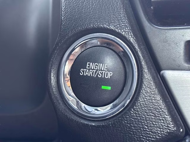 2018 Summit White GMC Yukon SLT 4X4 SUV