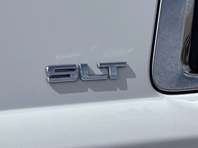 2018 Summit White GMC Yukon SLT 4X4 SUV