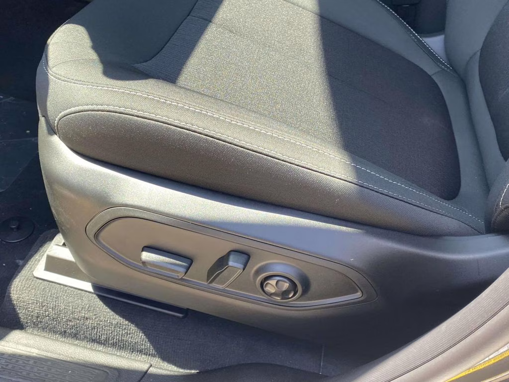 2026 Baltic Gray Metallic Clearcoat Jeep Grand Cherokee Laredo X RWD SUV