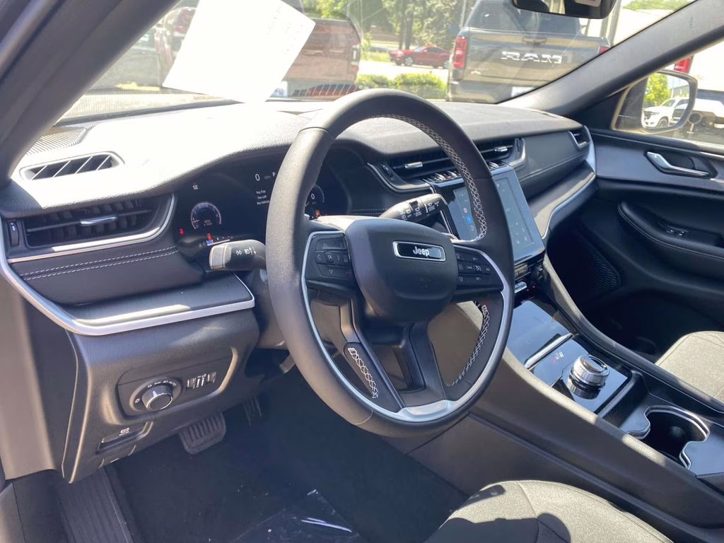 2026 Baltic Gray Metallic Clearcoat Jeep Grand Cherokee Laredo X RWD SUV