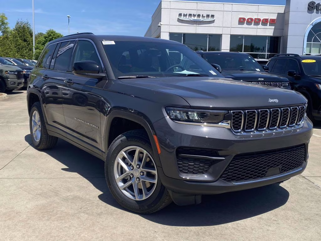 2026 Baltic Gray Metallic Clearcoat Jeep Grand Cherokee Laredo X RWD SUV