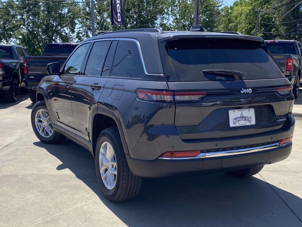 2026 Baltic Gray Metallic Clearcoat Jeep Grand Cherokee Laredo X RWD SUV