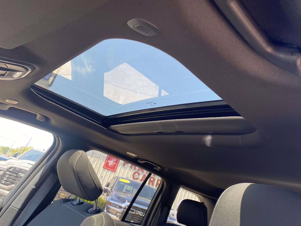 2026 Baltic Gray Metallic Clearcoat Jeep Grand Cherokee Laredo X RWD SUV