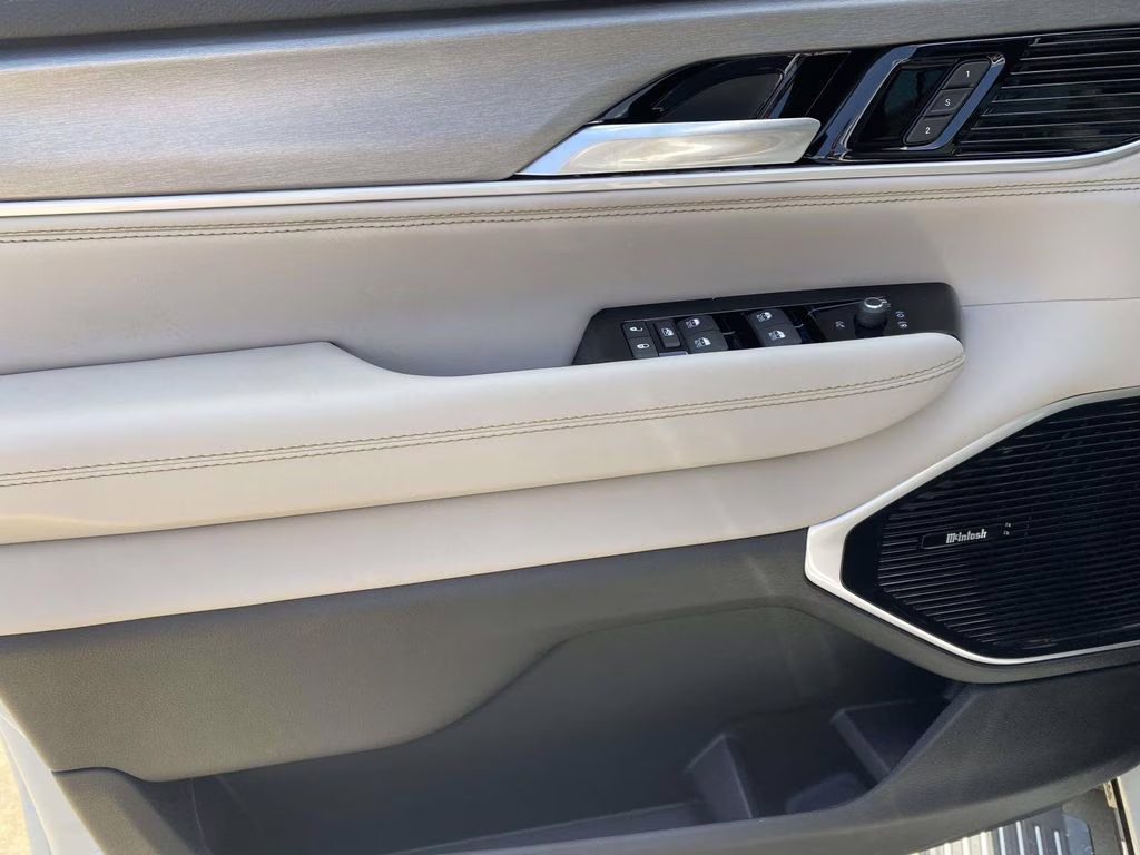 2026 Bright White Clearcoat Jeep Grand Wagoneer L Limited Reserve 4X4 SUV