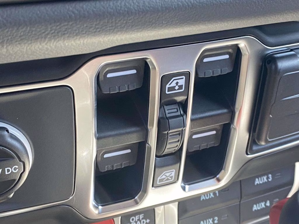 2026 Bright White Clearcoat Jeep Gladiator Rubicon X 4X4 Truck