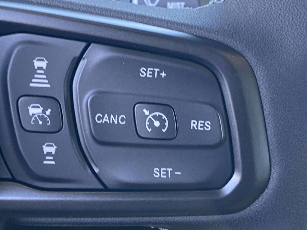 2026 Bright White Clearcoat Jeep Gladiator Rubicon X 4X4 Truck