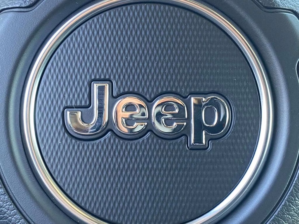 2026 Bright White Clearcoat Jeep Gladiator Rubicon X 4X4 Truck