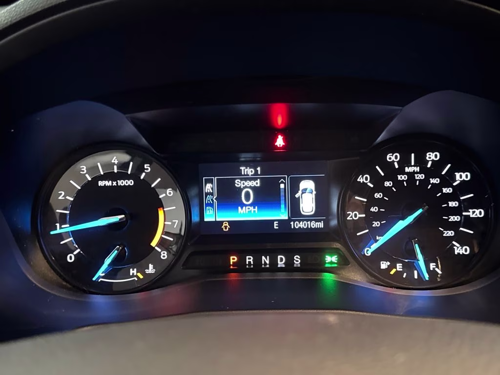 2018 Ingot Silver Metallic Ford Explorer XLT FWD SUV