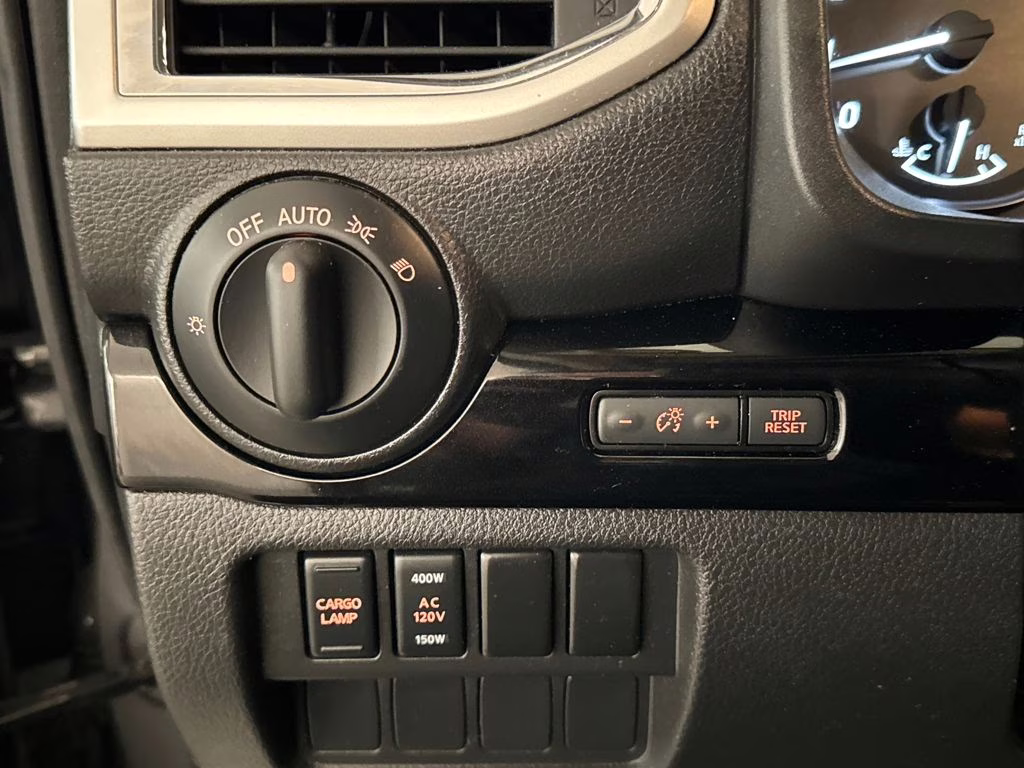 2021 Gun Metallic Nissan Titan SV RWD Truck