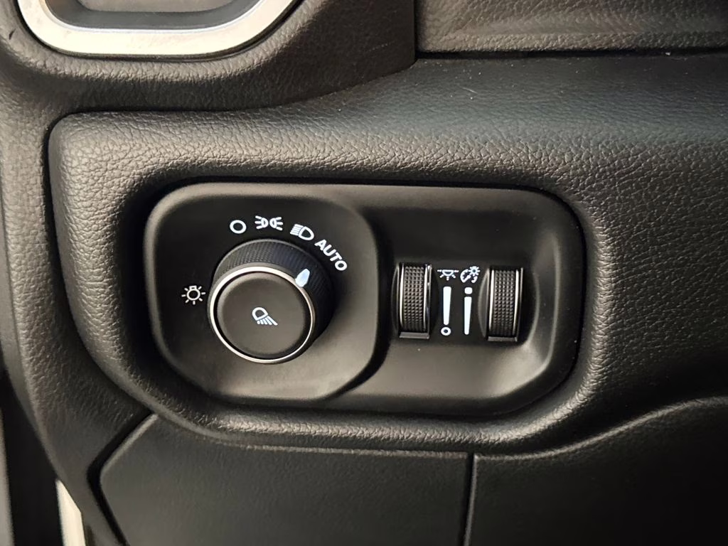 2020 Bright White Clearcoat Ram 2500 Big Horn 4X4 Truck