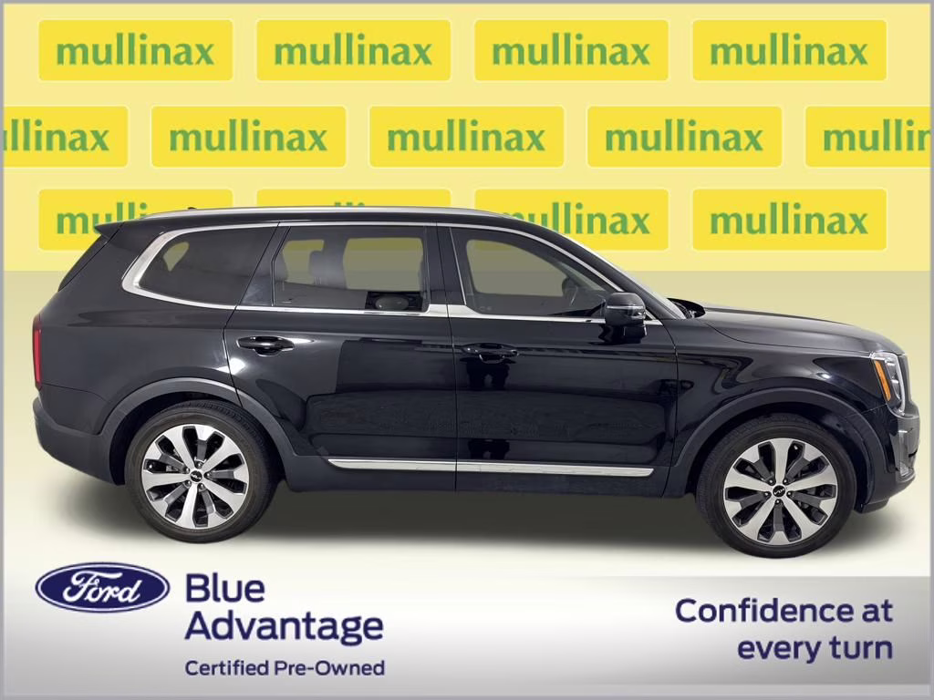 2022 Ebony Black Kia Telluride EX FWD SUV