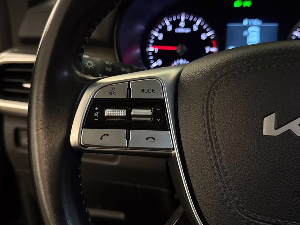 2022 Ebony Black Kia Telluride EX FWD SUV