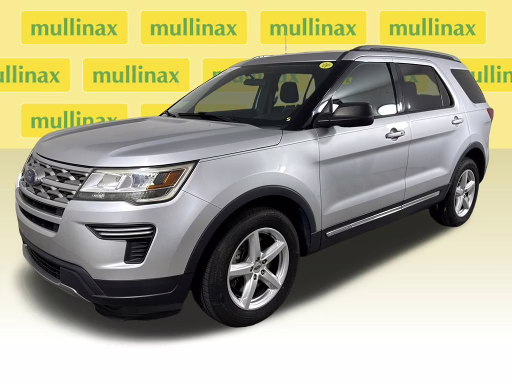 2018 Ingot Silver Metallic Ford Explorer XLT FWD SUV