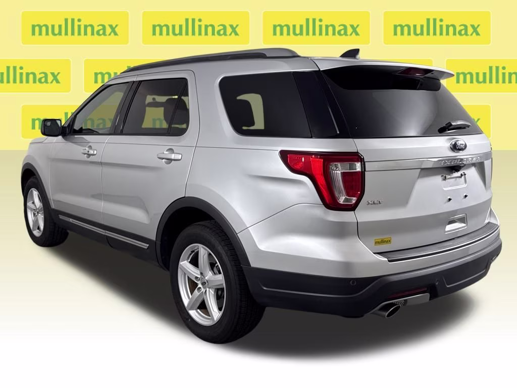 2018 Ingot Silver Metallic Ford Explorer XLT FWD SUV
