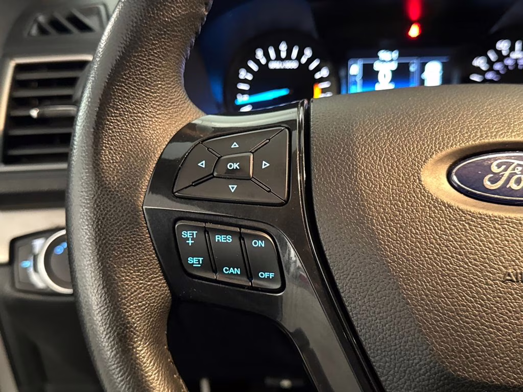 2018 Ingot Silver Metallic Ford Explorer XLT FWD SUV
