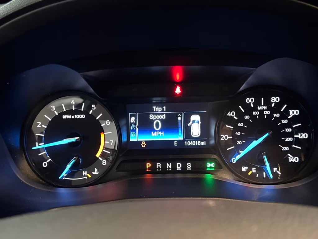 2018 Ingot Silver Metallic Ford Explorer XLT FWD SUV