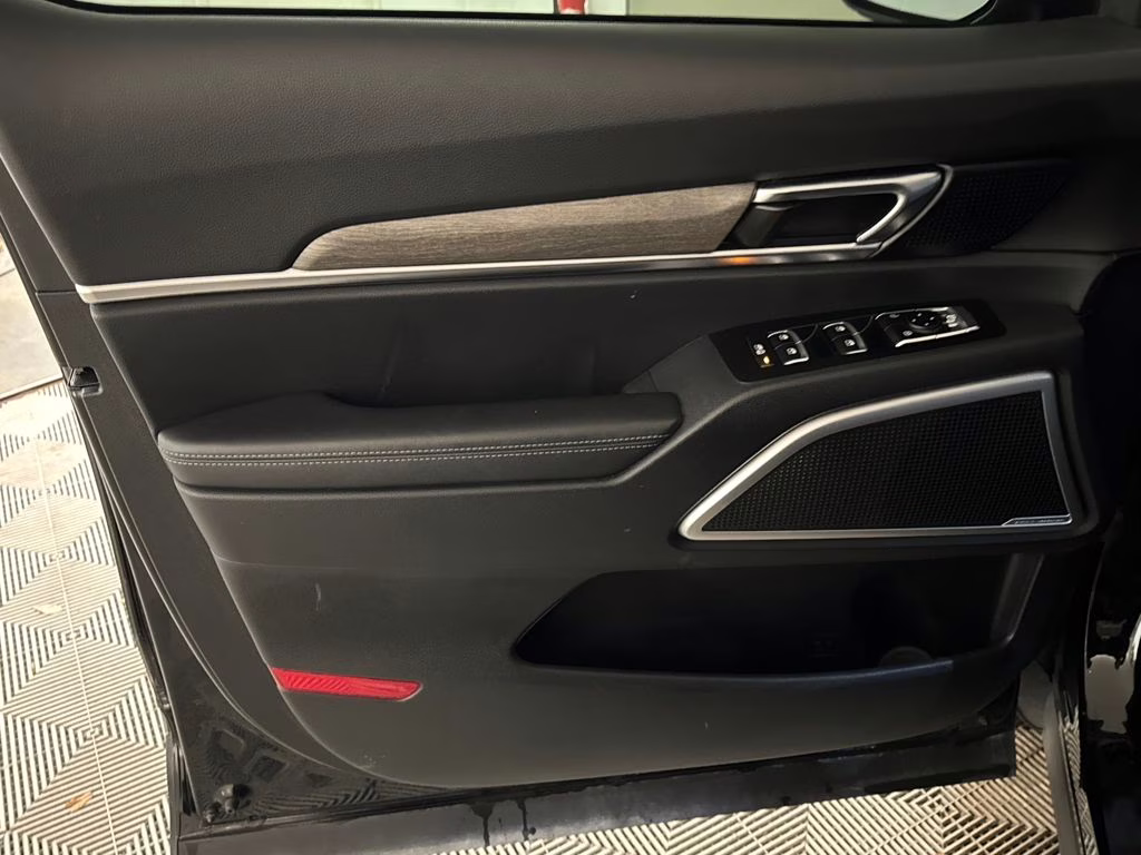 2022 Ebony Black Kia Telluride EX FWD SUV