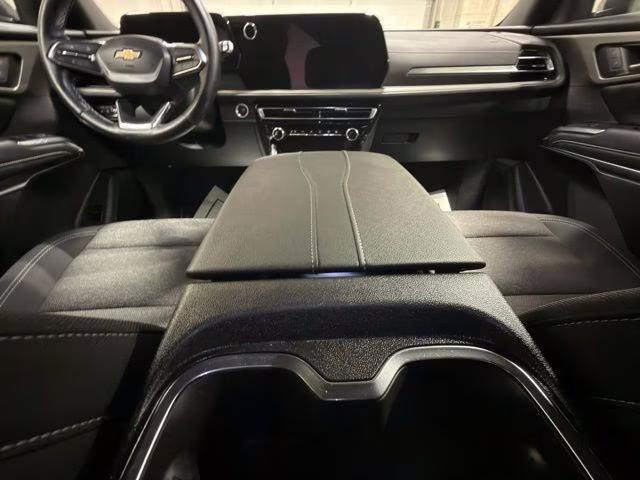 2024 Mosaic Black Metallic Chevrolet Traverse LS AWD SUV