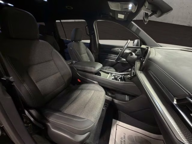 2024 Mosaic Black Metallic Chevrolet Traverse LS AWD SUV