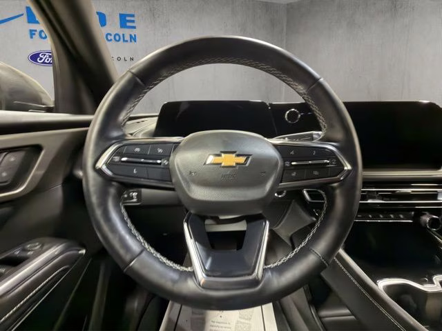 2024 Mosaic Black Metallic Chevrolet Traverse LS AWD SUV